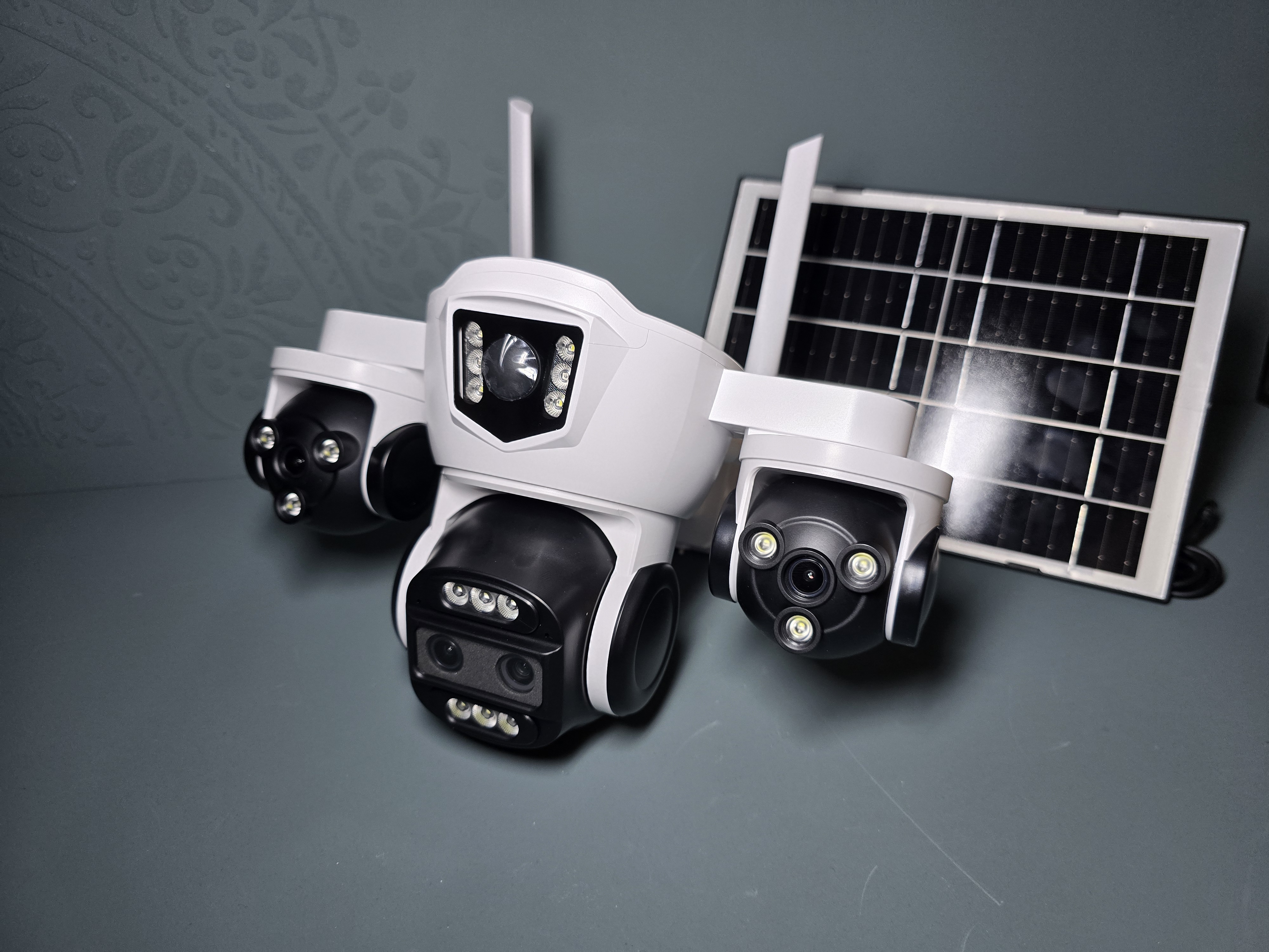 دوربین سیمکارتی سه لنز چرخشی برند o cam pro مدل ZRS1